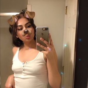 Meet your Posher, Adriana